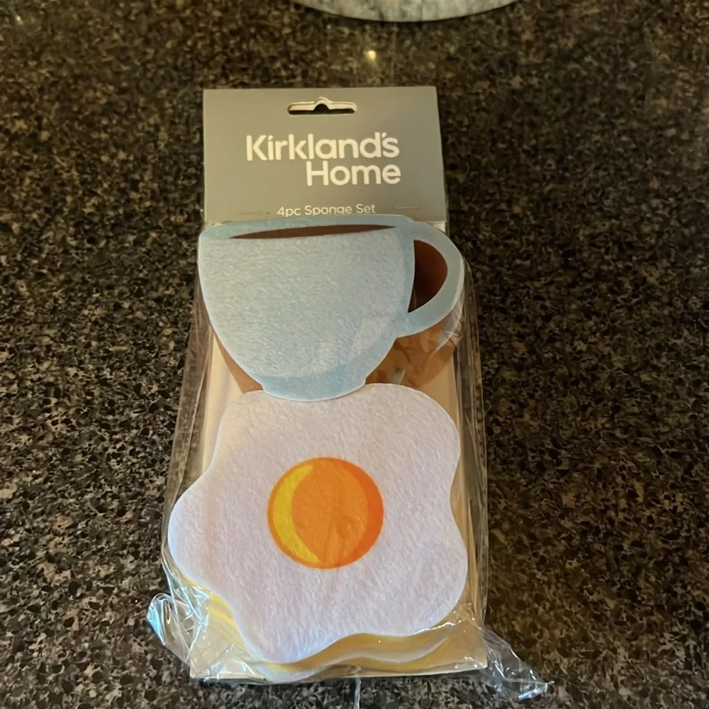New in Packaging Four Piece Sponge Set